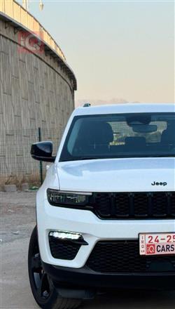 جيب جراند شيروكي